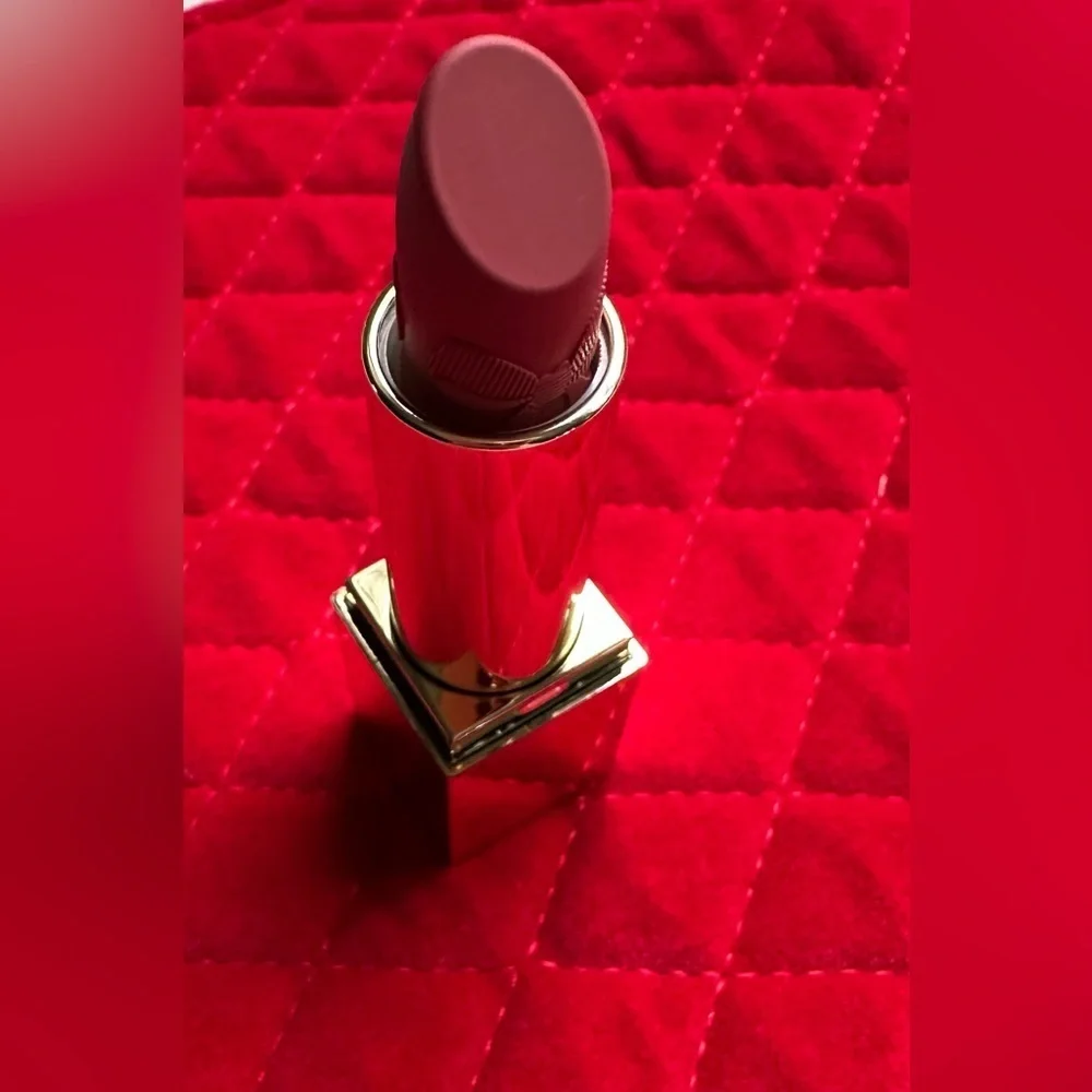 Estée Lauder Limited Edition - Holiday 2025 Velvet Ribbon Creme